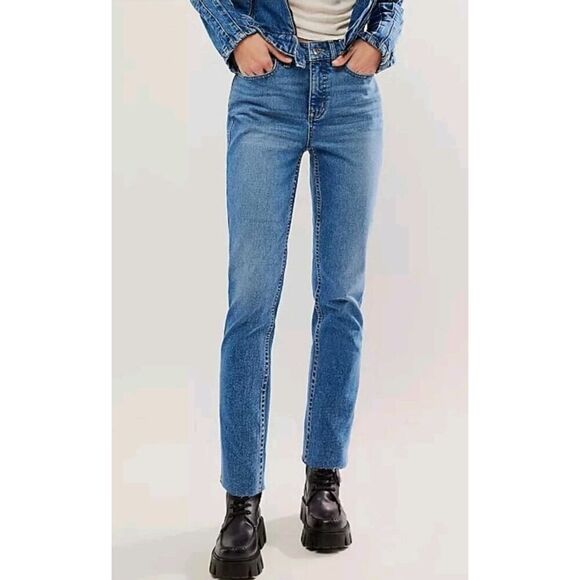 FP We The Free Crvy High Rise Vintage Straight Leg Jeans Raw Hemline | 31 EUC - Picture 1 of 11